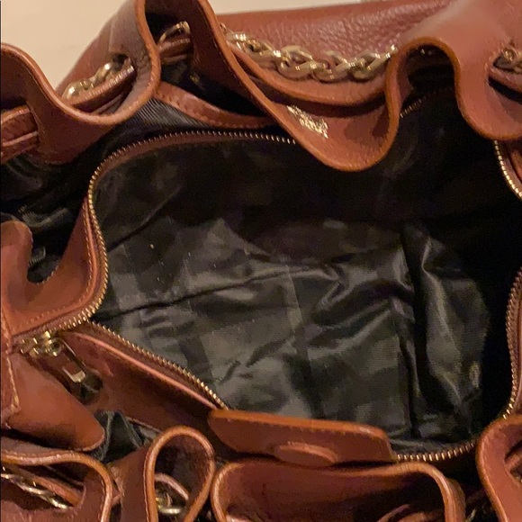 Classic Burberry Bag - Picture 4 of 5